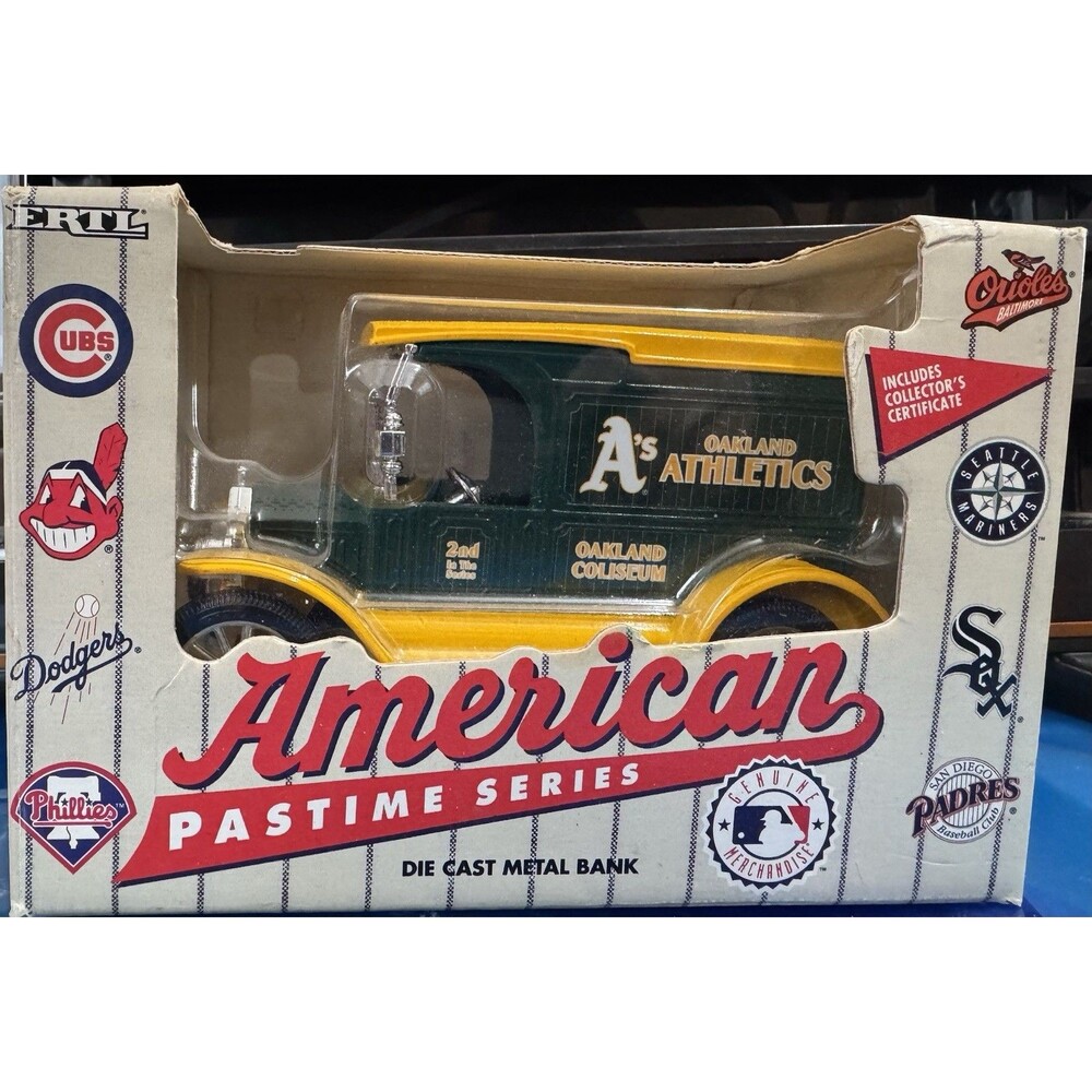 1994 ERTL AMERICAN PASTIME Vintage Oakland Athletics DIE CAST METAL BANK NIB